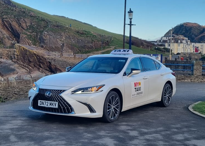 Lexus ES 300 - MyTaxi Barnstaple